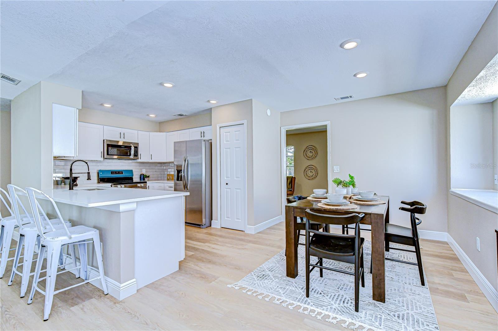 CARROLLWOOD SPGS UNIT 3 - Residential