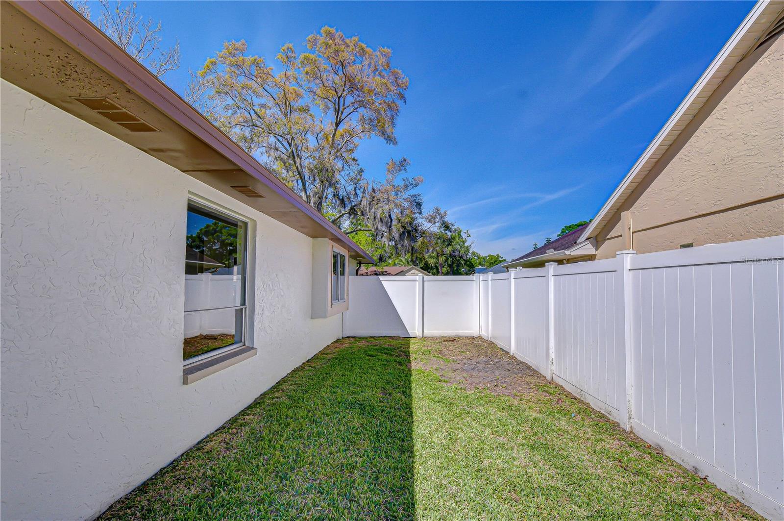 CARROLLWOOD SPGS UNIT 3 - Residential
