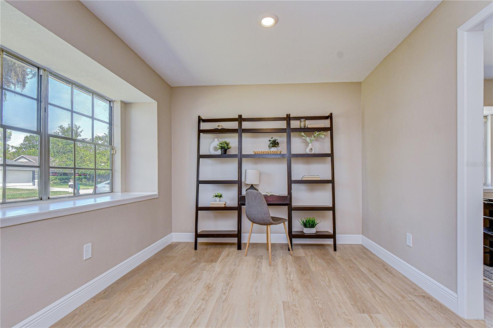 CARROLLWOOD SPGS UNIT 3 - Residential