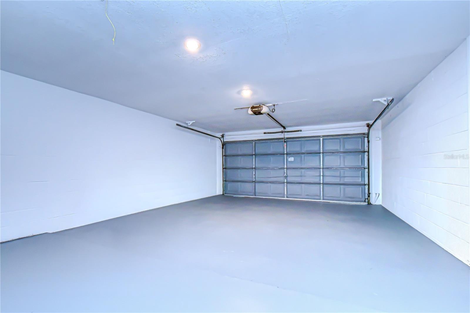 CARROLLWOOD SPGS UNIT 3 - Residential