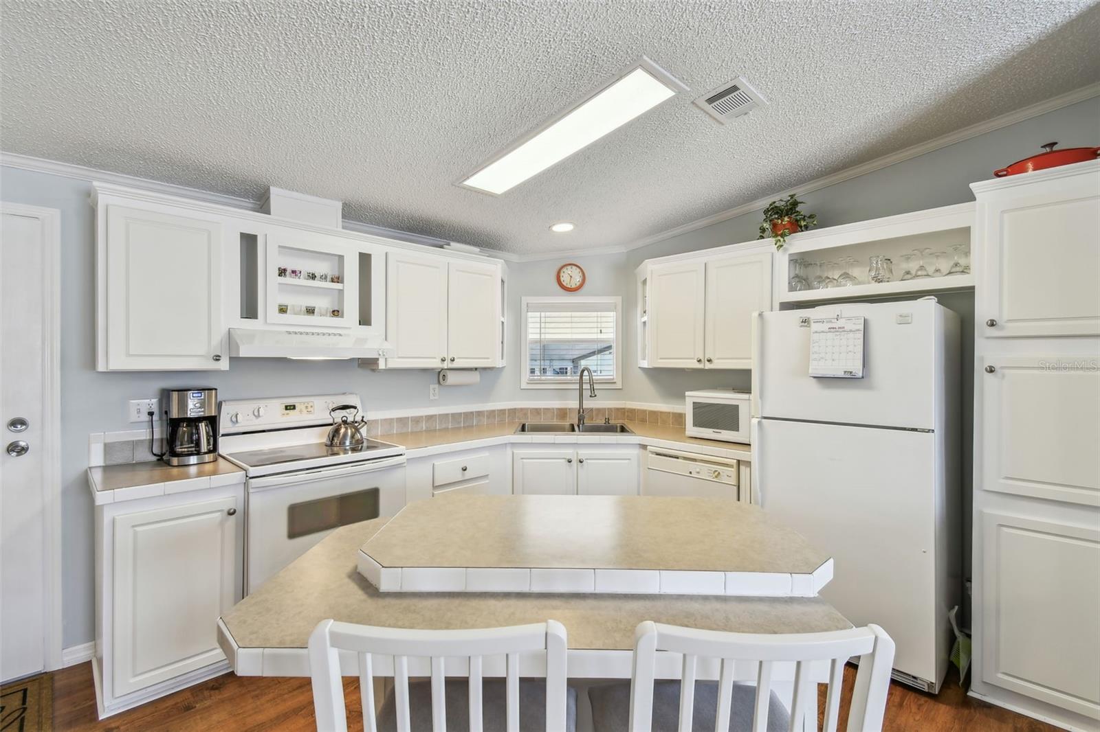 SUNSET PALMS UNREC - Residential