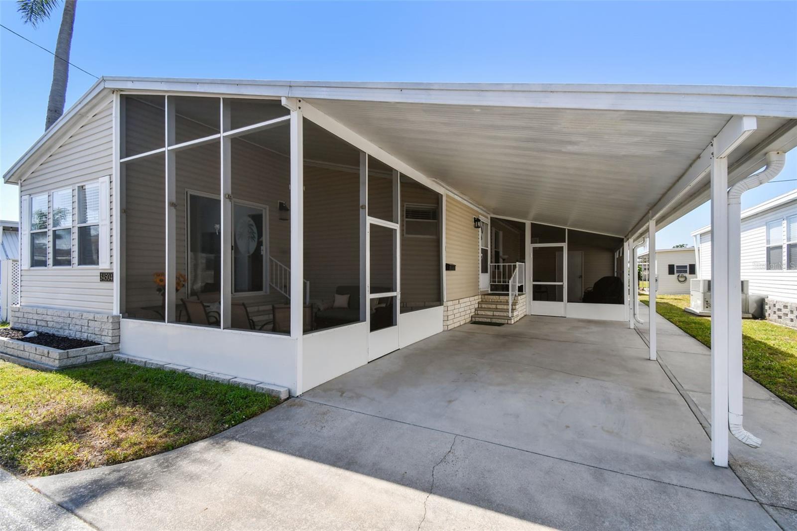 SUNSET PALMS UNREC - Residential