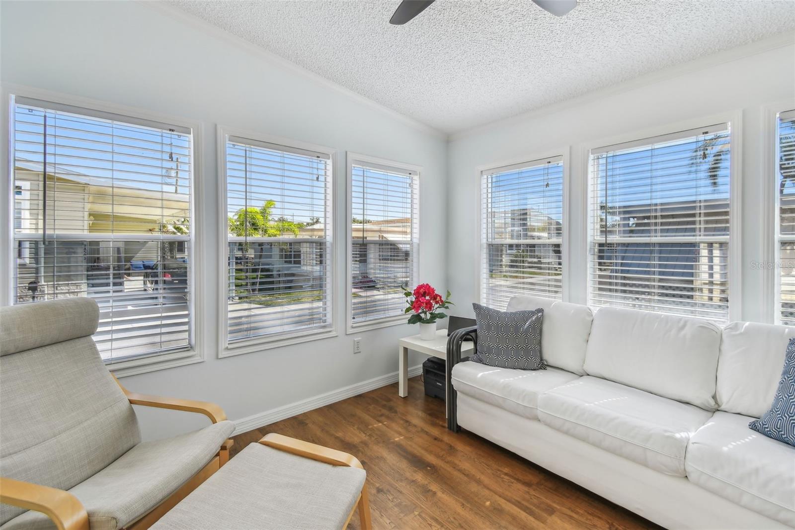 SUNSET PALMS UNREC - Residential