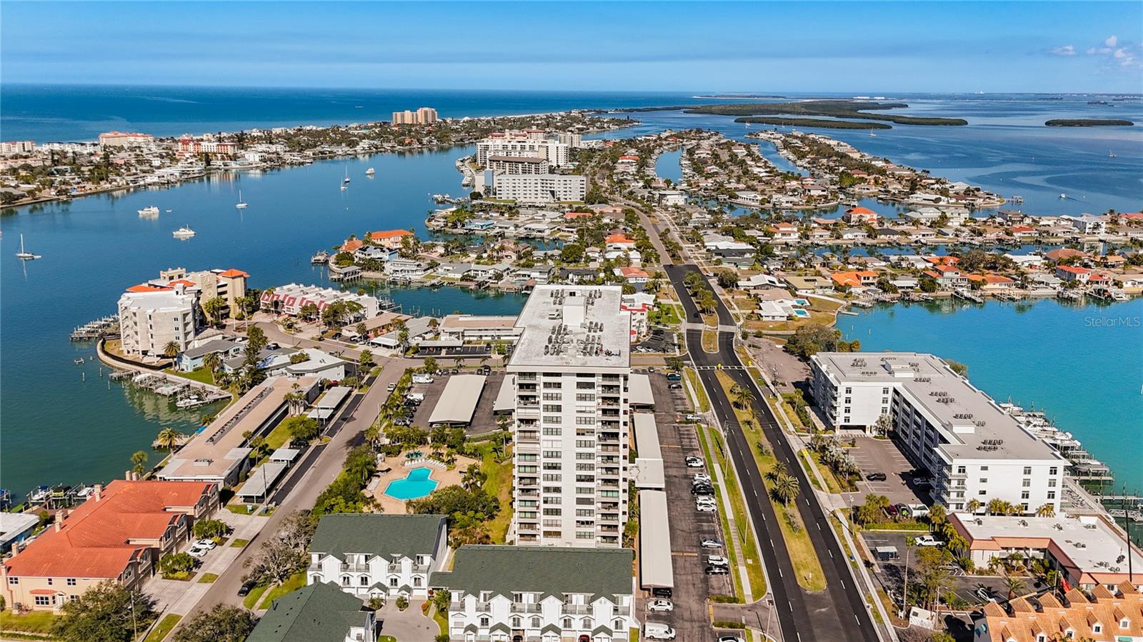 STARBOARD TOWER - Residential