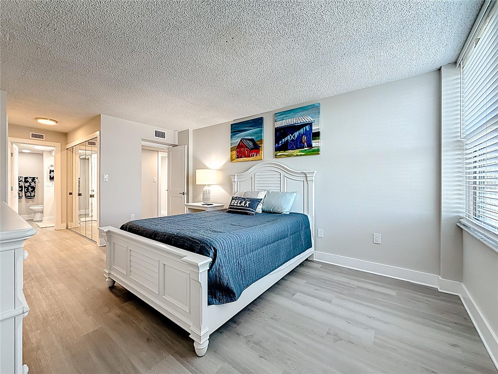 STARBOARD TOWER - Residential