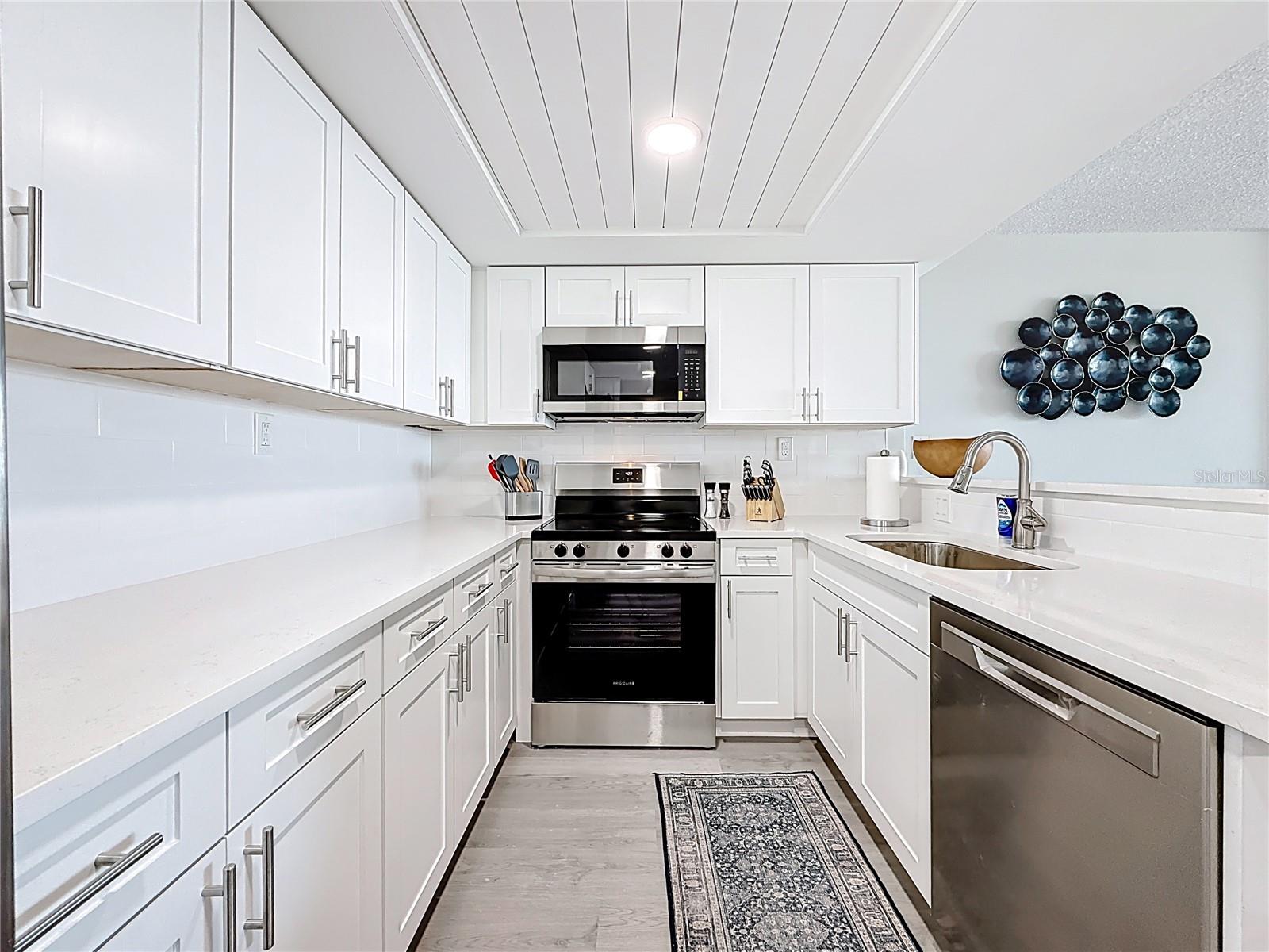 STARBOARD TOWER - Residential