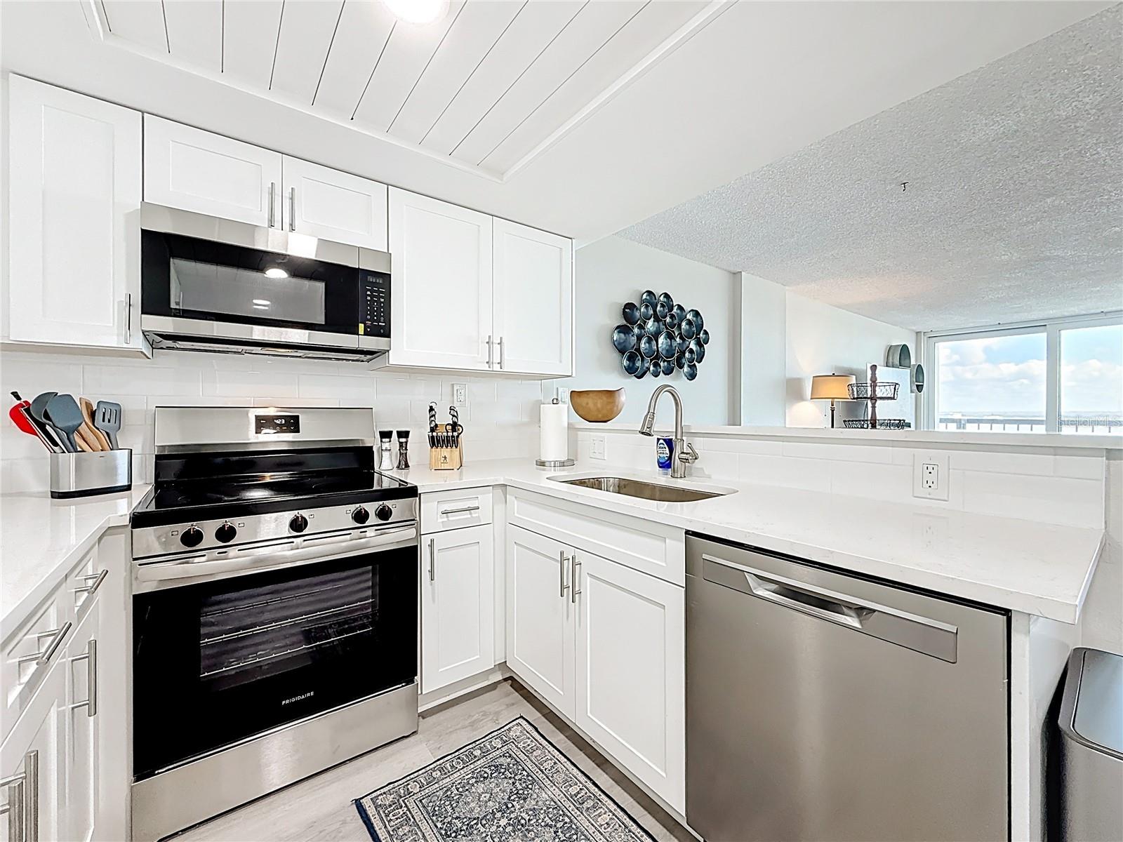 STARBOARD TOWER - Residential