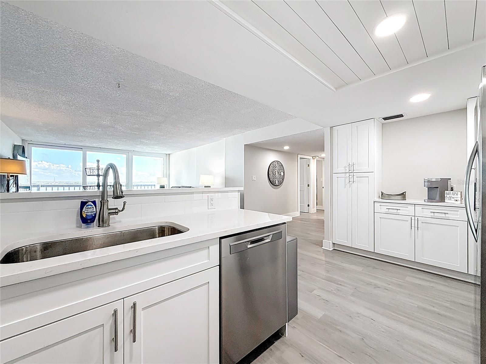 STARBOARD TOWER - Residential