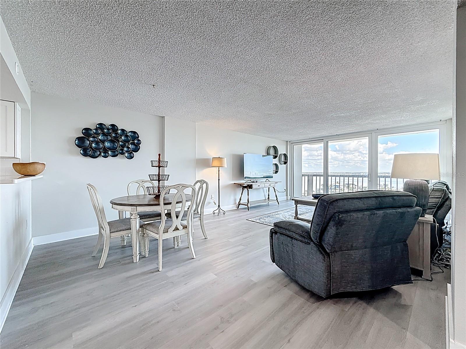 STARBOARD TOWER - Residential