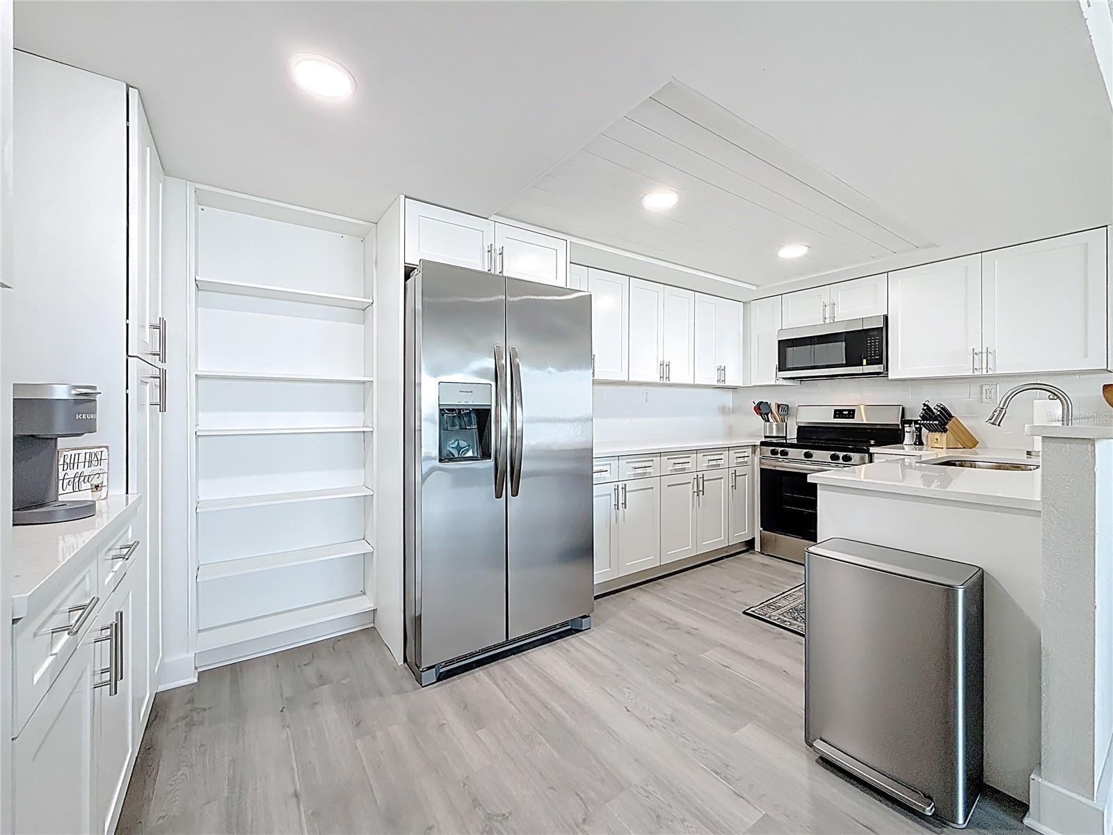 STARBOARD TOWER - Residential