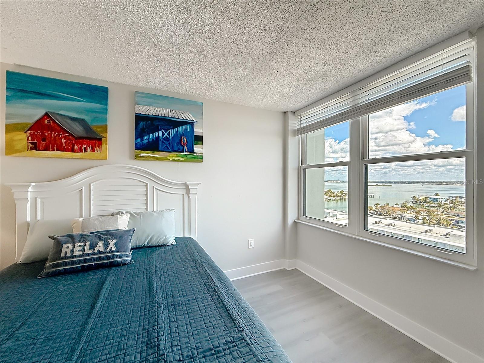 STARBOARD TOWER - Residential