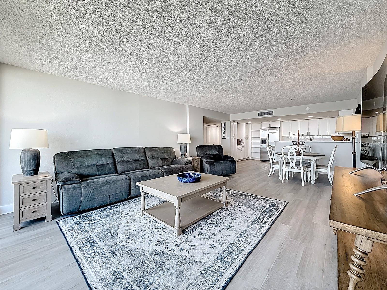 STARBOARD TOWER - Residential