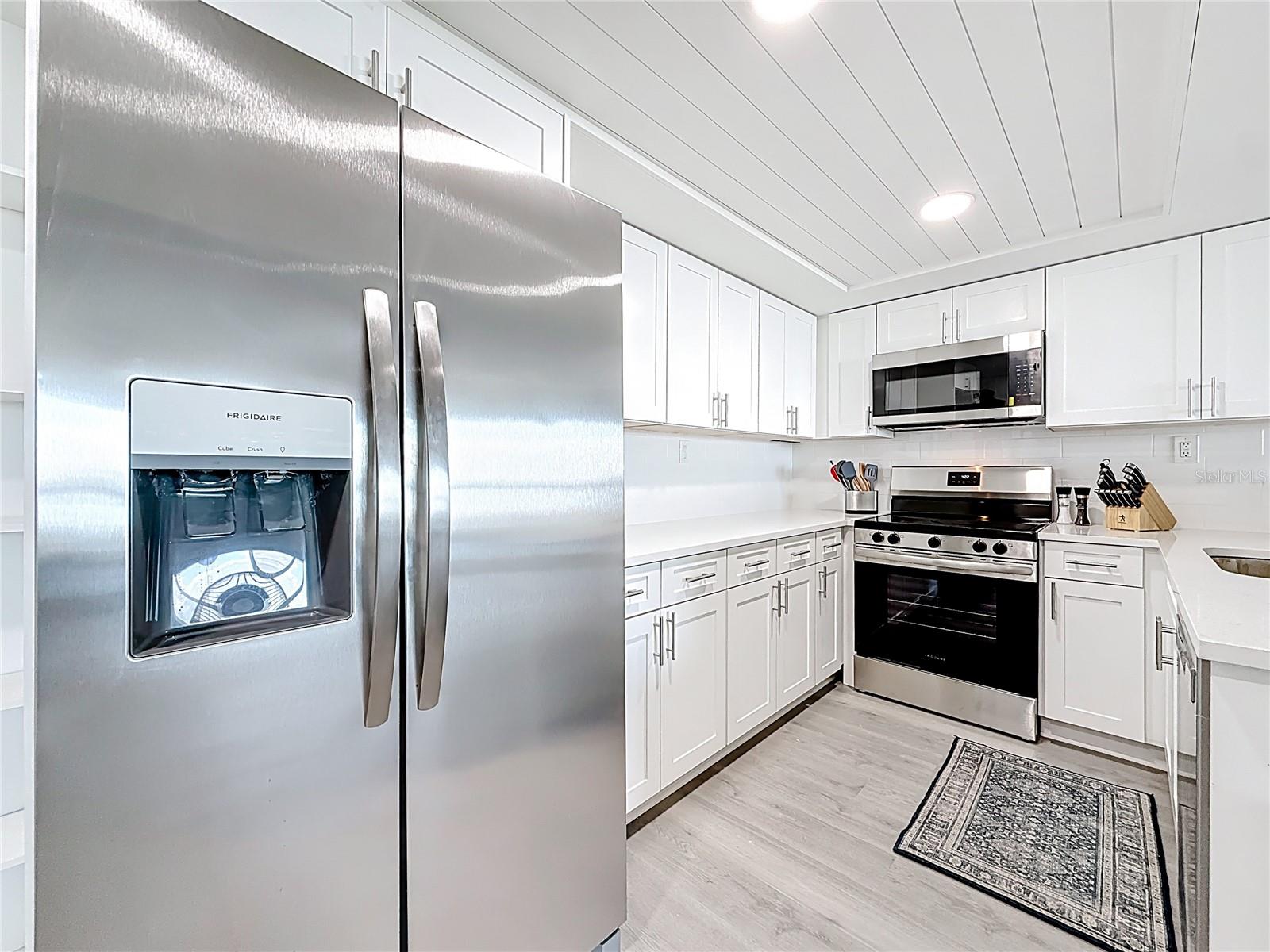 STARBOARD TOWER - Residential