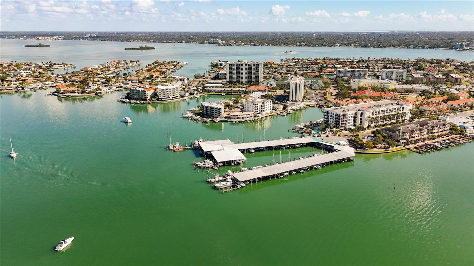 STARBOARD TOWER - Residential