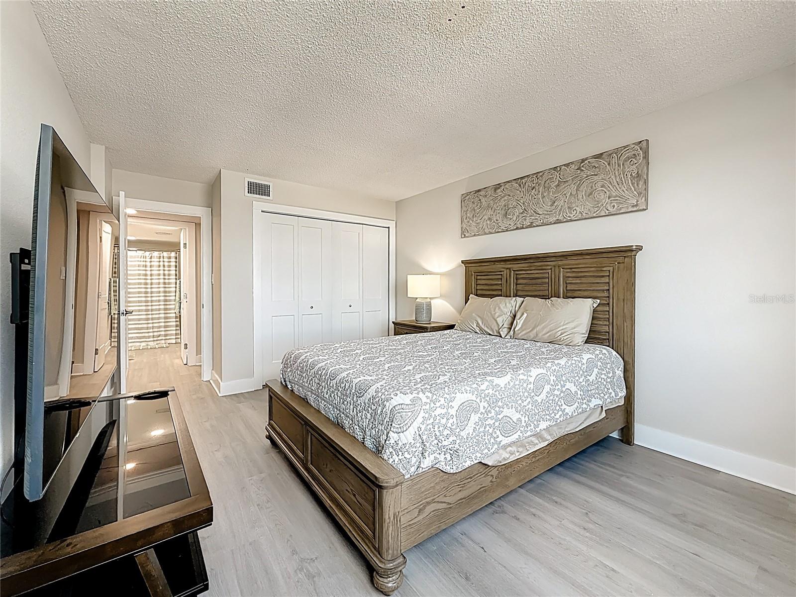 STARBOARD TOWER - Residential