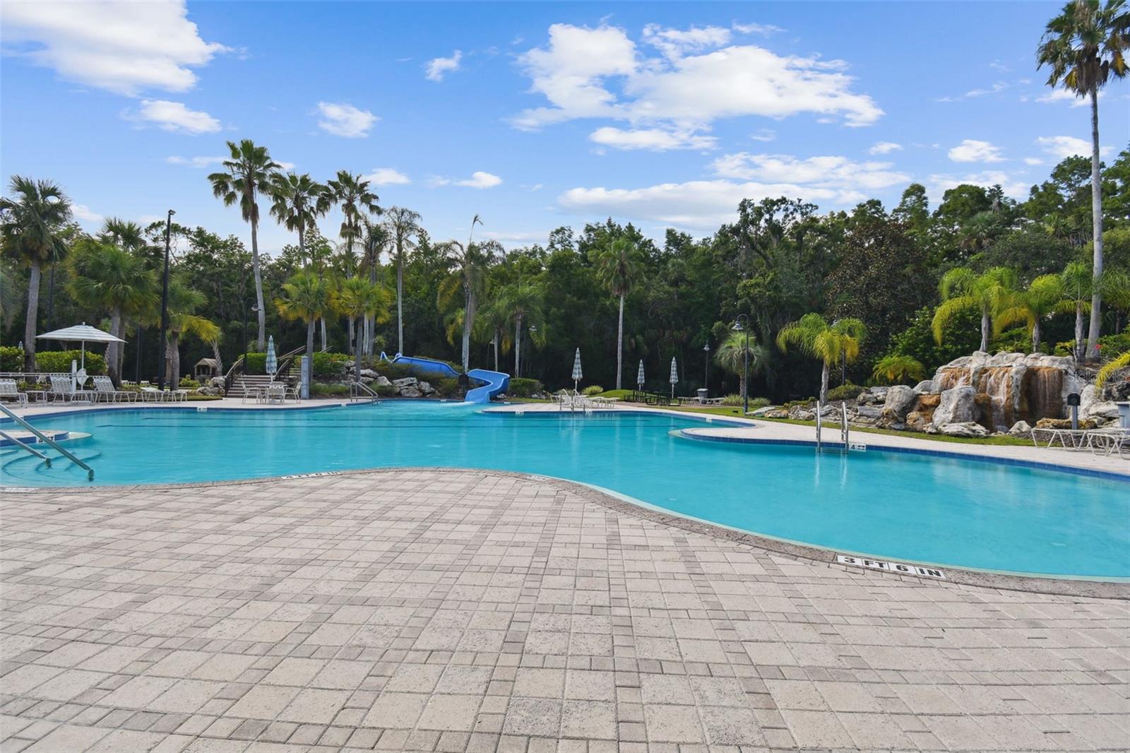 OXFORD PLACE AT TAMPA PALMS A - Residential