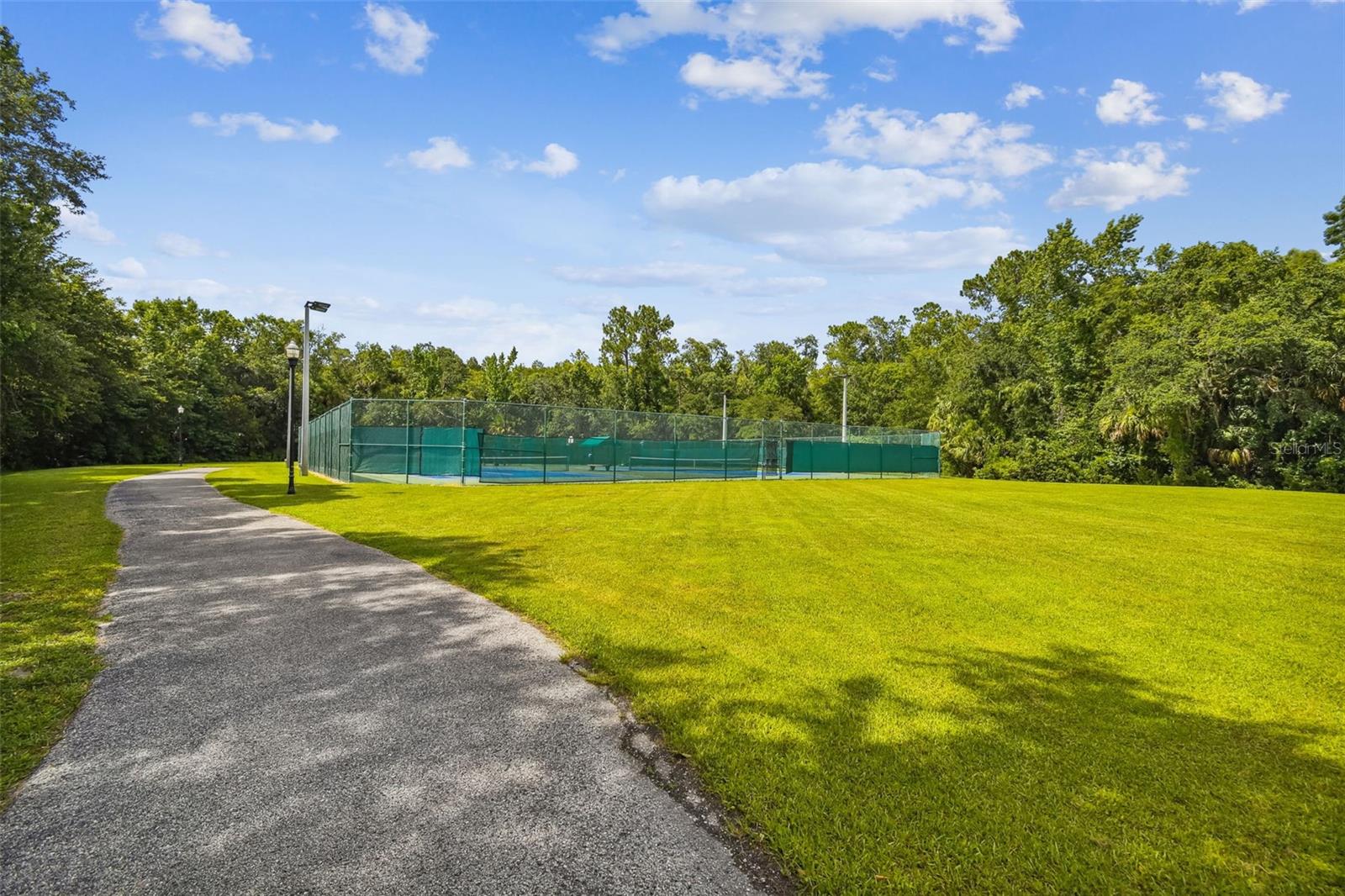 OXFORD PLACE AT TAMPA PALMS A - Residential