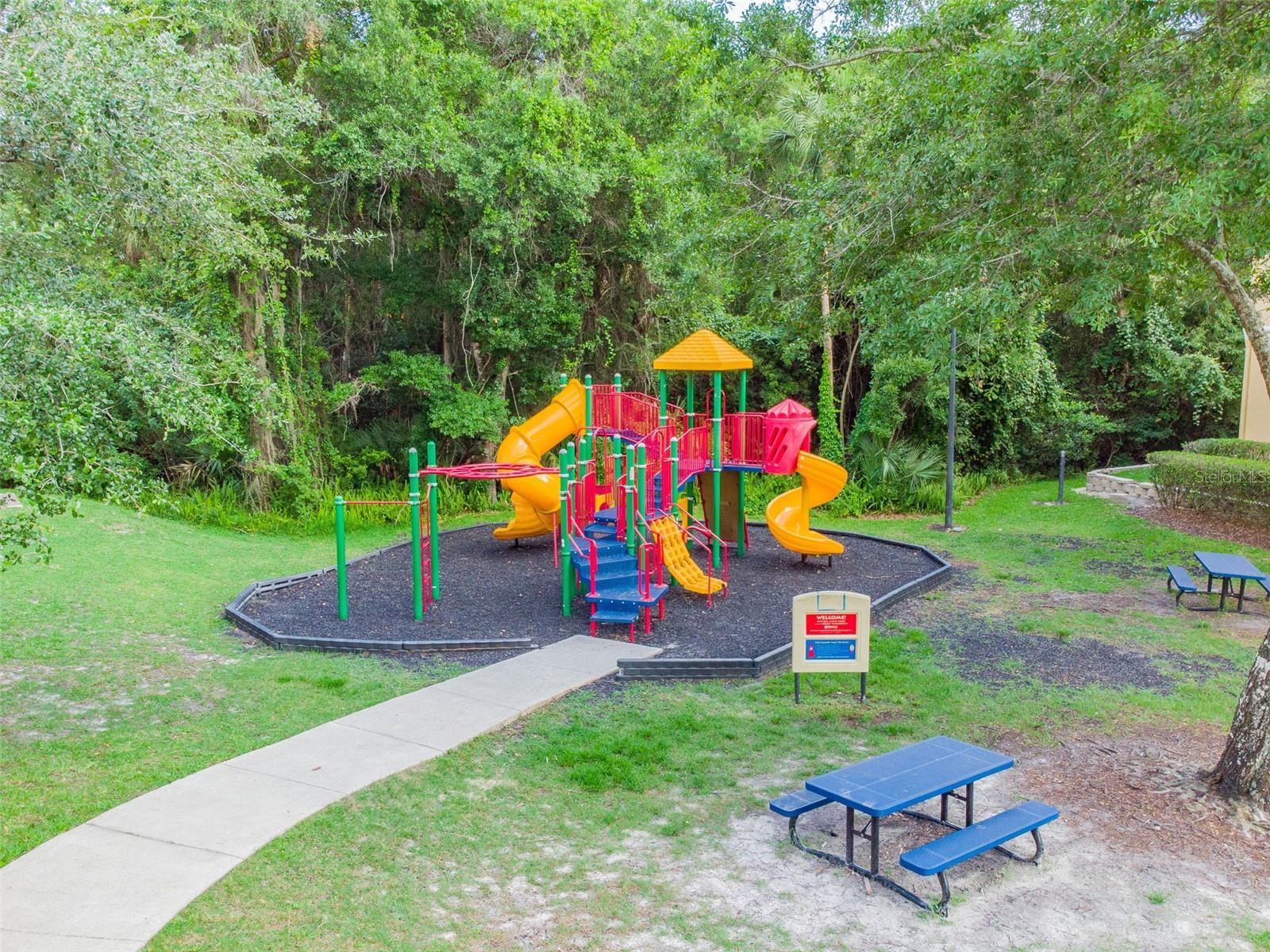 OXFORD PLACE AT TAMPA PALMS A - Residential