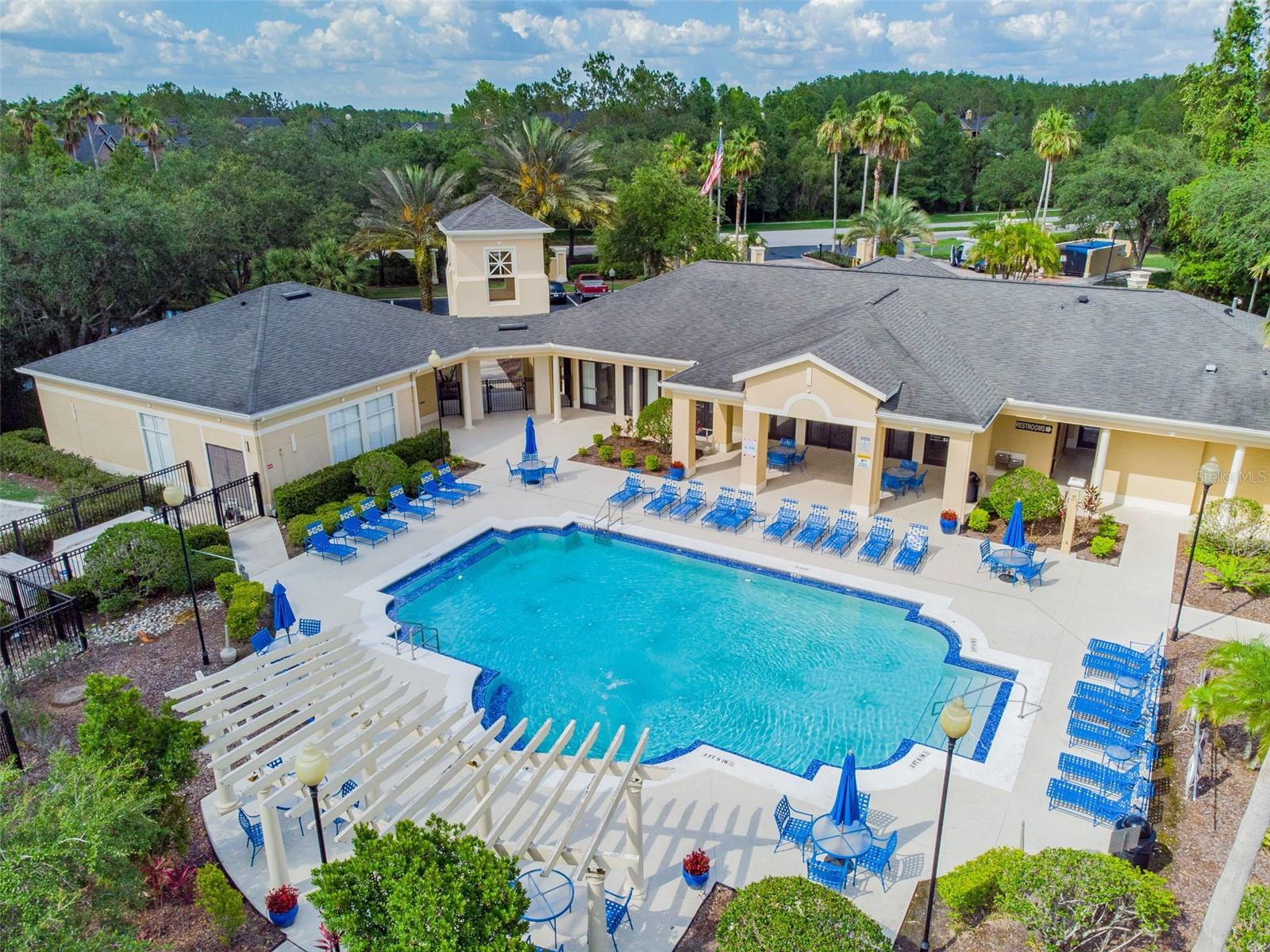 OXFORD PLACE AT TAMPA PALMS A - Residential