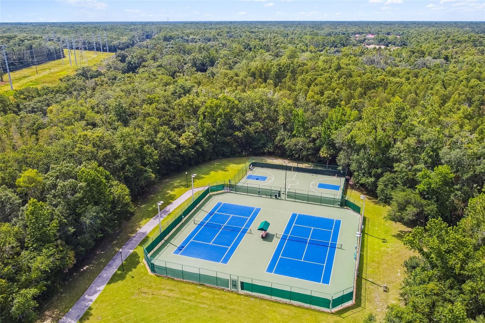 OXFORD PLACE AT TAMPA PALMS A - Residential