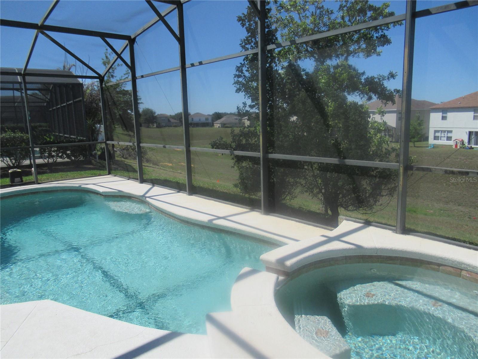 FOUR CORNERS PH 01 - Residential Lease