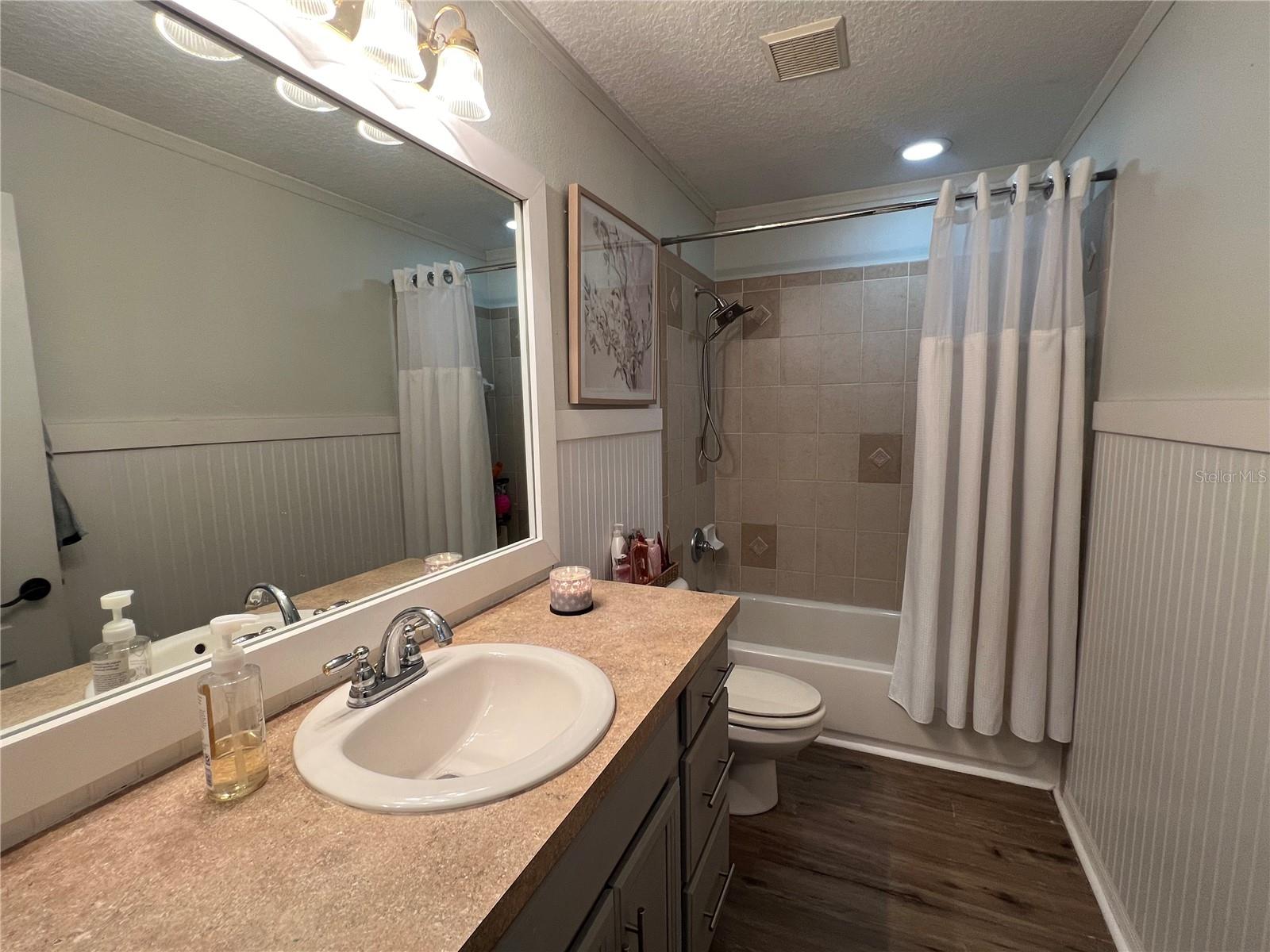 HOLIDAY HAVEN - Residential