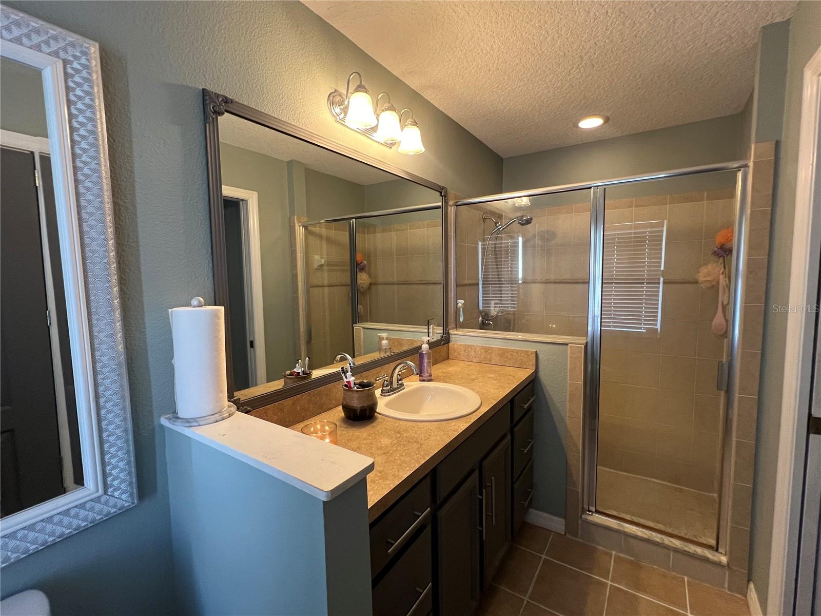 HOLIDAY HAVEN - Residential