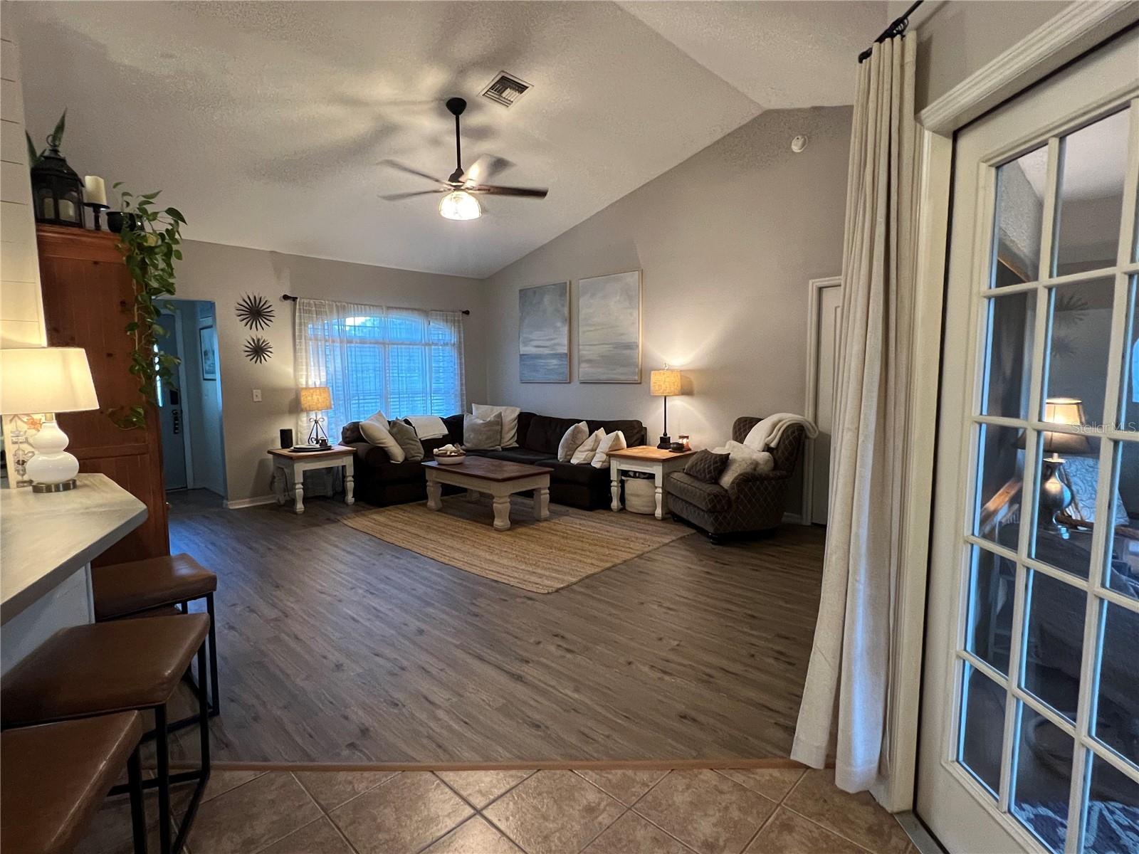 HOLIDAY HAVEN - Residential