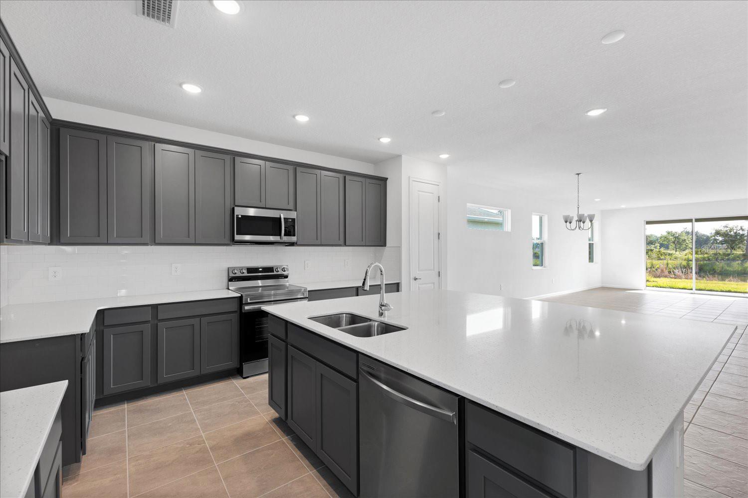 9596 VIBRANT LANE