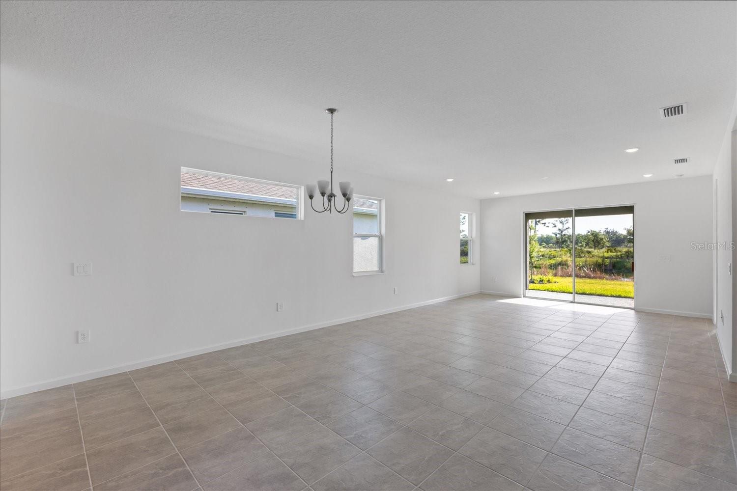 9596 VIBRANT LANE
