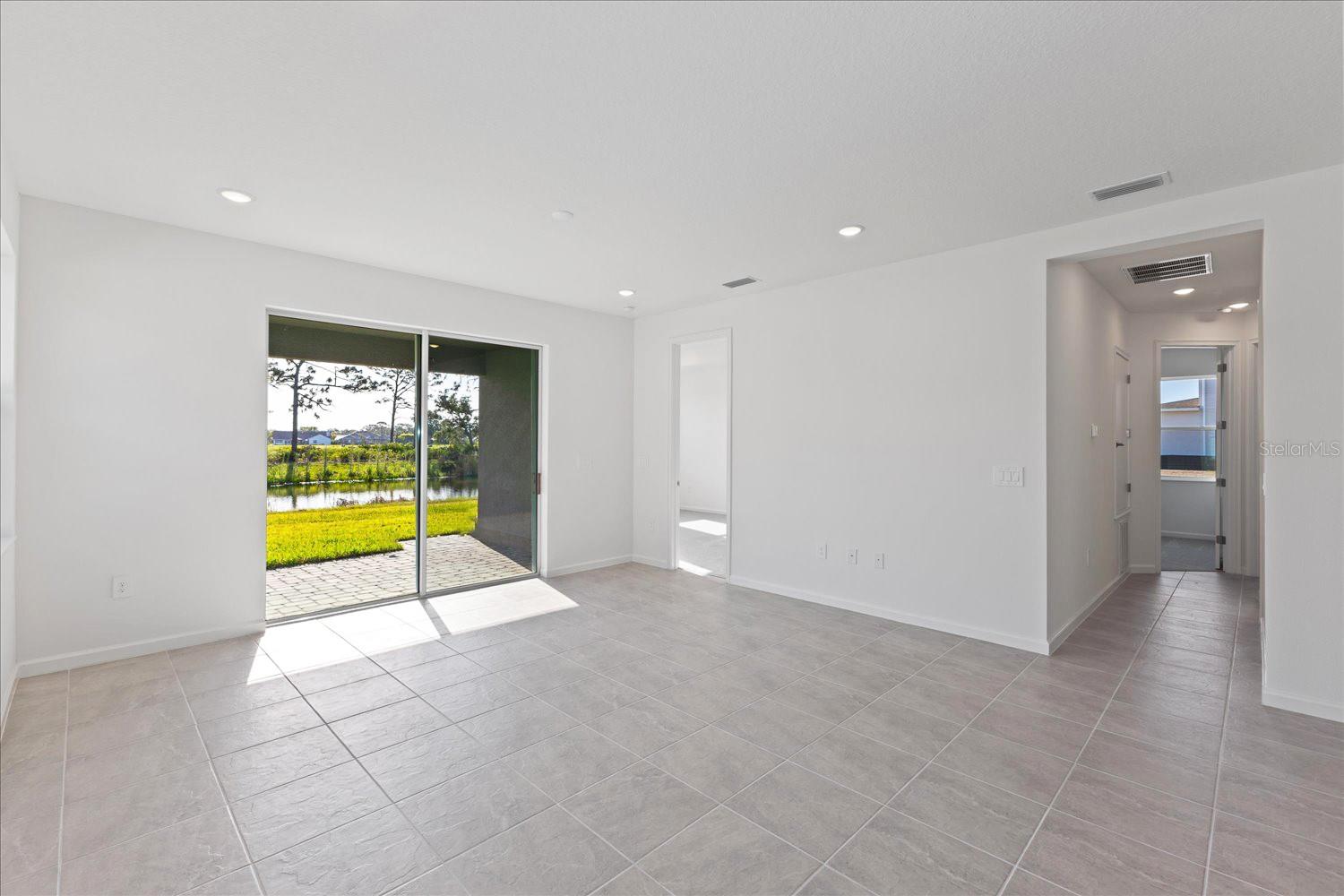 9596 VIBRANT LANE