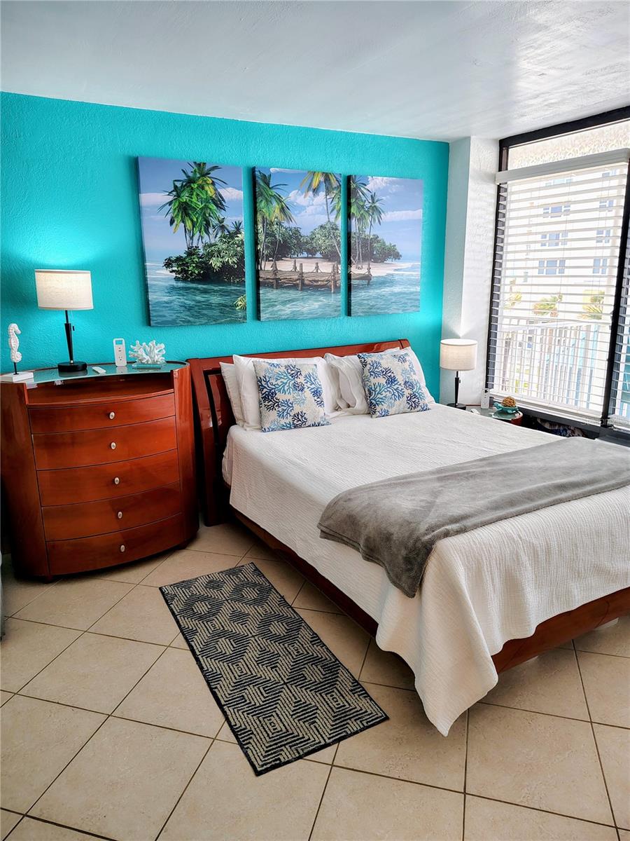 CASTAWAY BEACH RESORT CONDO - Residential