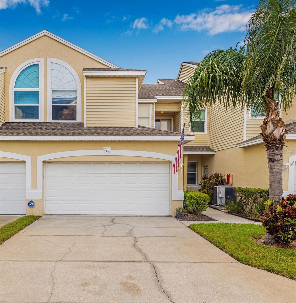 Photo of 1050 Starkey Road #604, Largo, FL 33771 (MLS # O6331990)