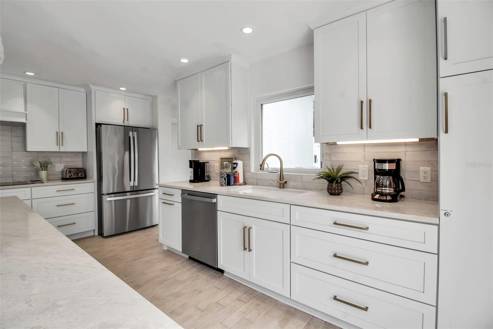 AUFRA REP - Residential