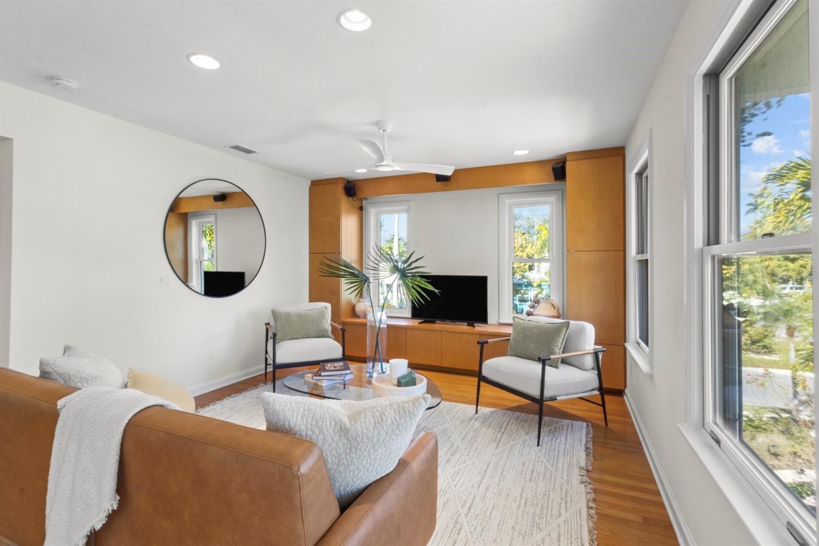 LONGBEACH ON LONGBOAT KEY - Residential