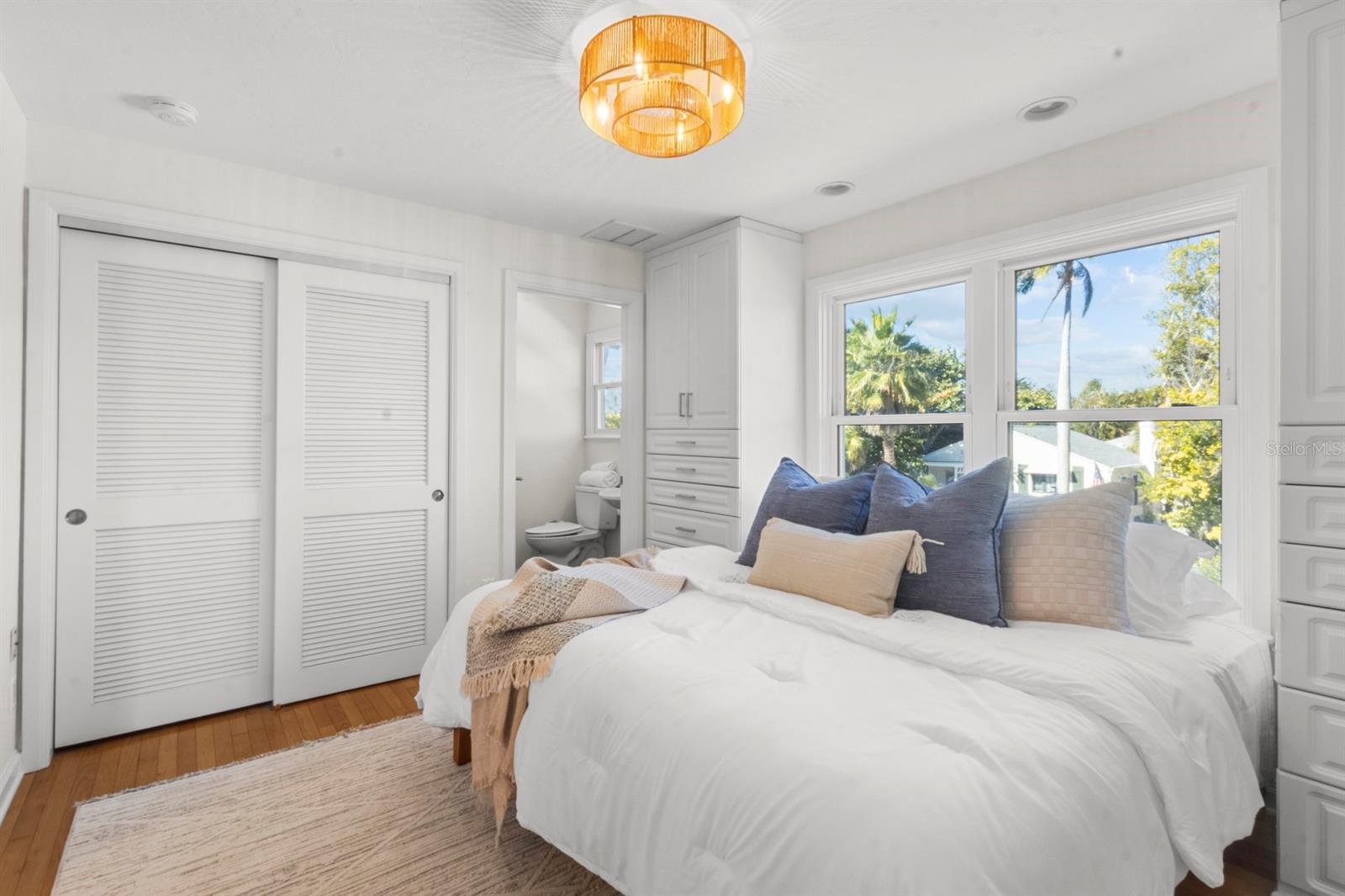 LONGBEACH ON LONGBOAT KEY - Residential