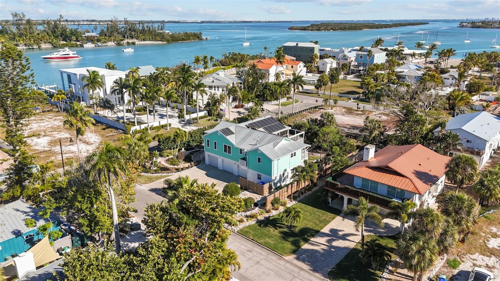 LONGBEACH ON LONGBOAT KEY - Residential