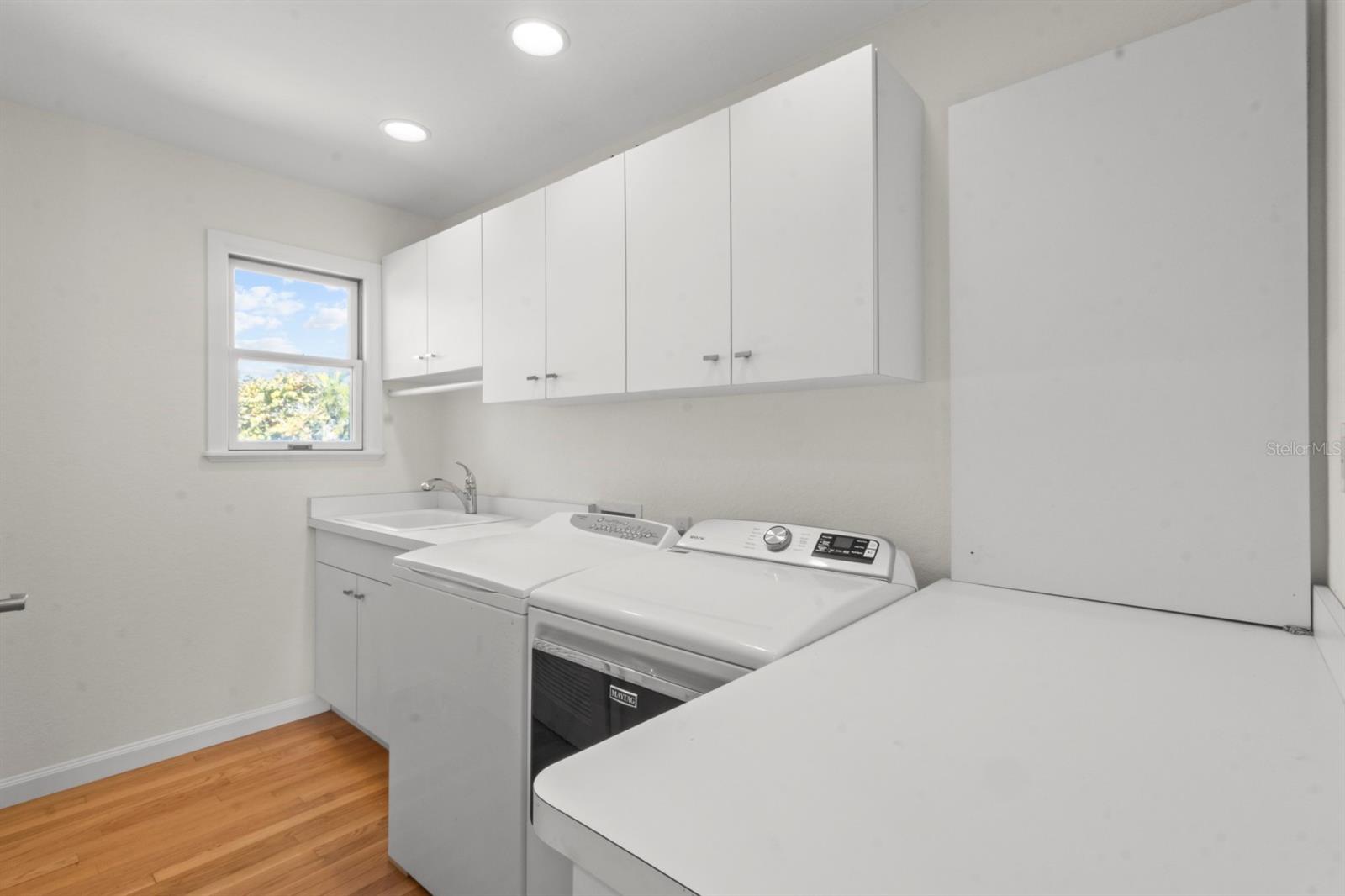 LONGBEACH ON LONGBOAT KEY - Residential