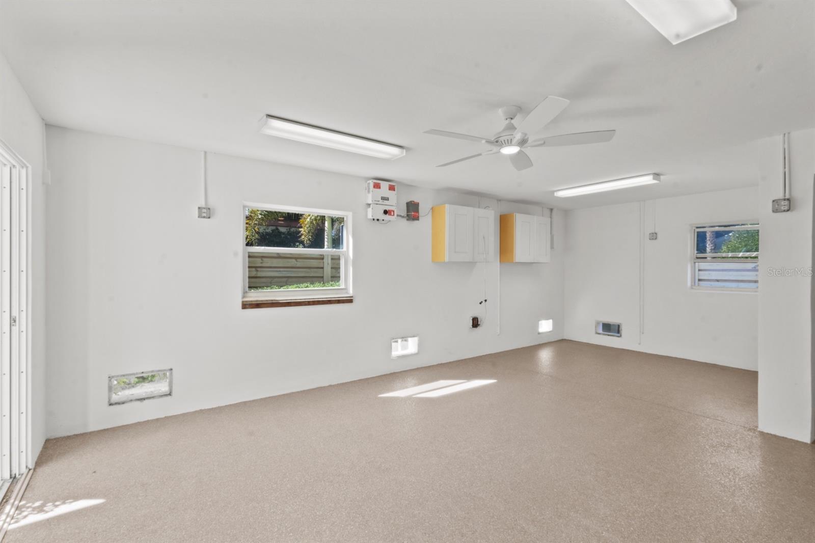 LONGBEACH ON LONGBOAT KEY - Residential