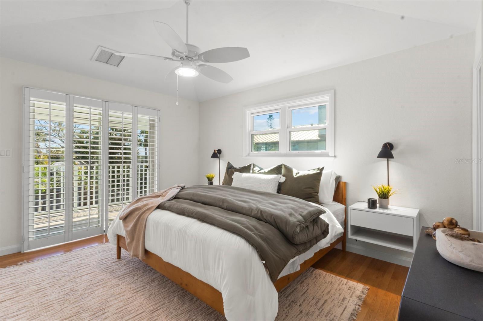 LONGBEACH ON LONGBOAT KEY - Residential