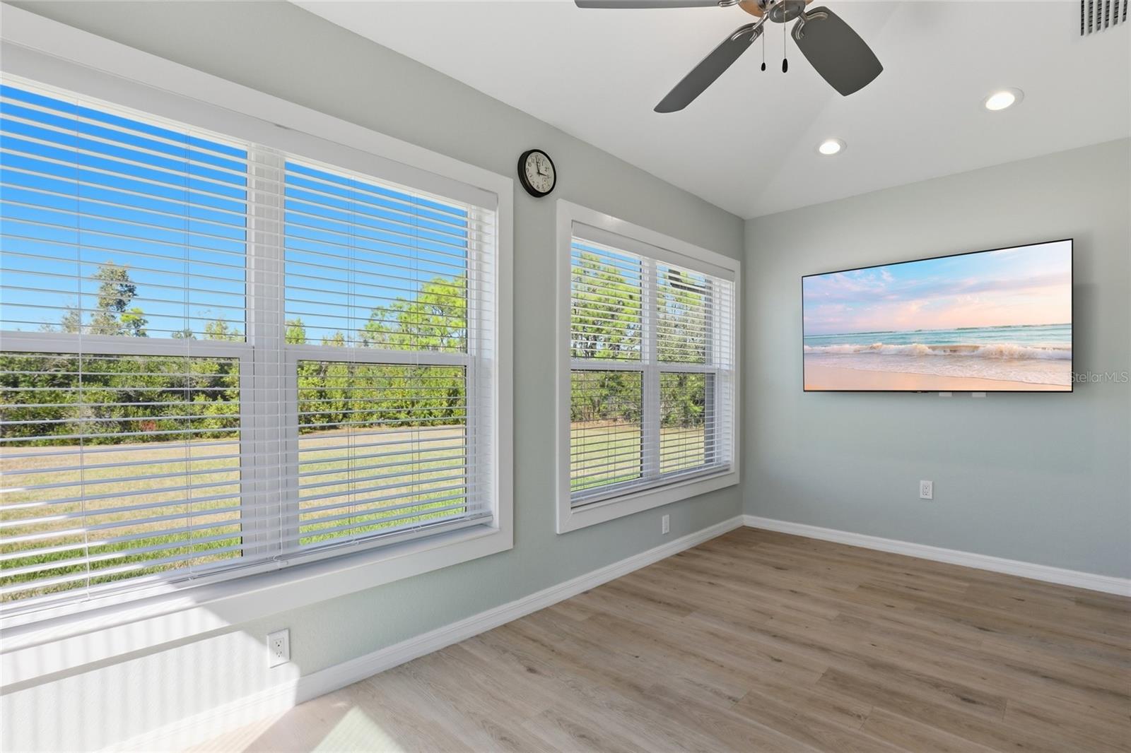 MYAKKA RIVER MOTORCOACH RESIDENCE - Residential