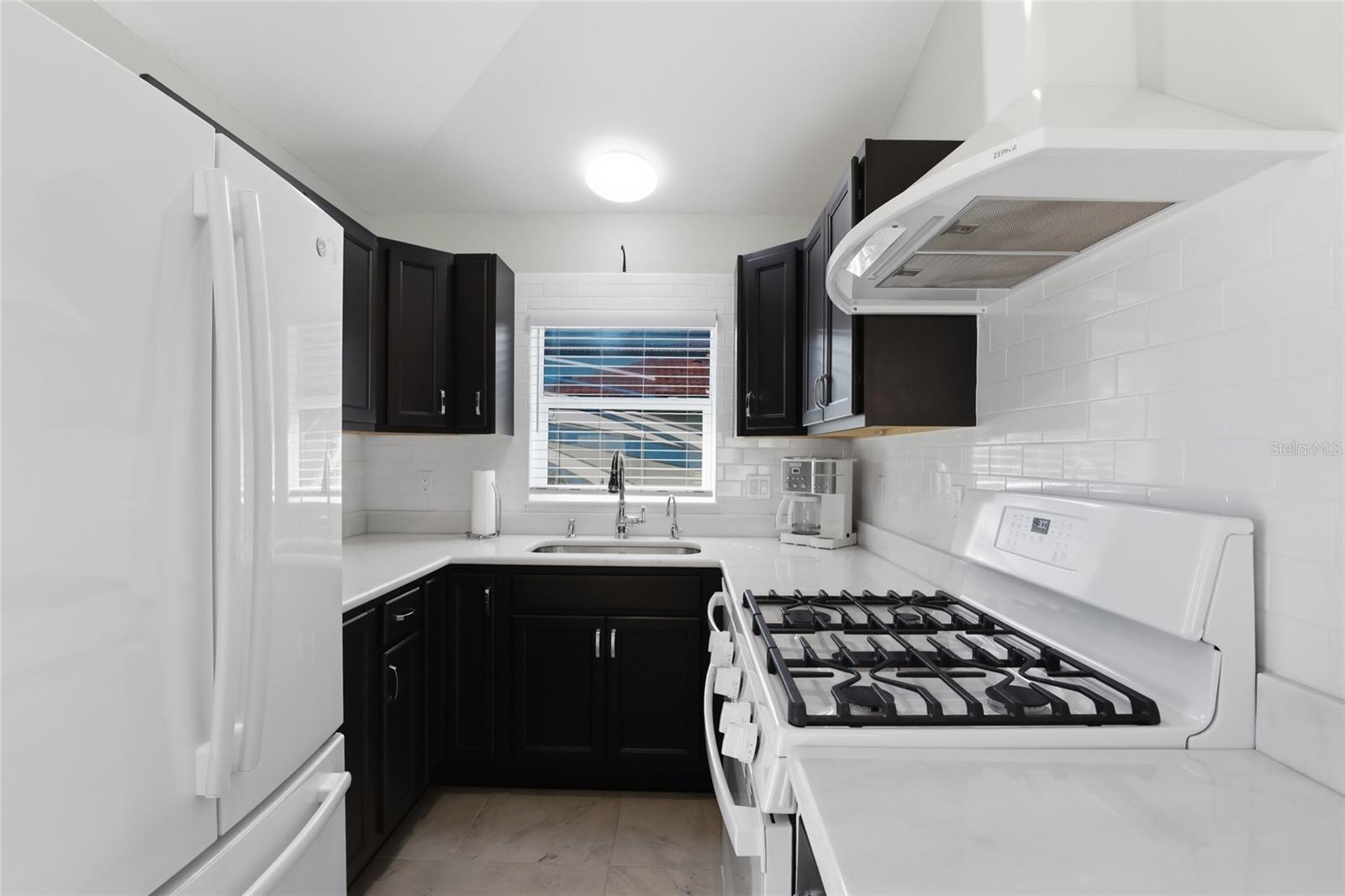 MYAKKA RIVER MOTORCOACH RESIDENCE - Residential