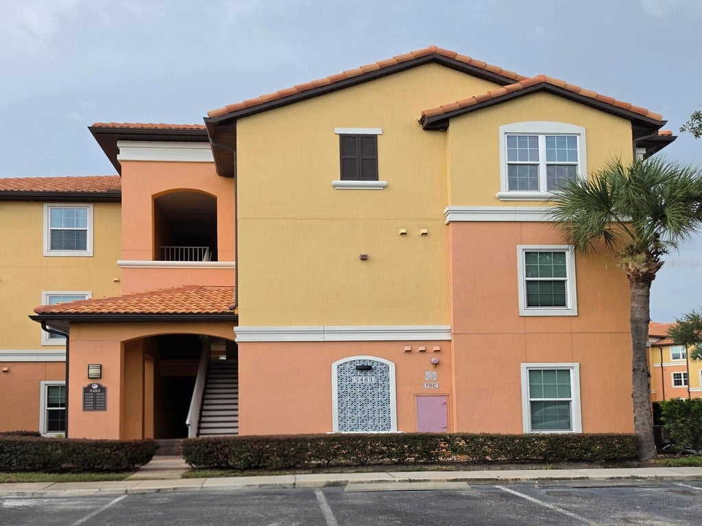 Photo of 5483 Vineland Road #10209, Orlando, FL 32811 (MLS # S5155682)
