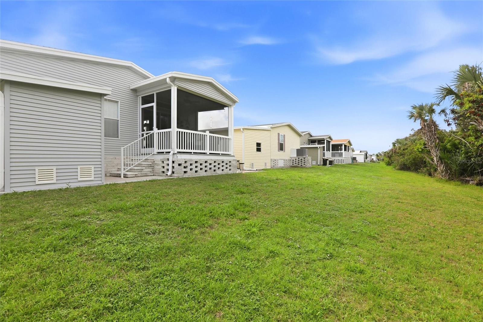 BUTTONWOOD VILLAGE - Residential