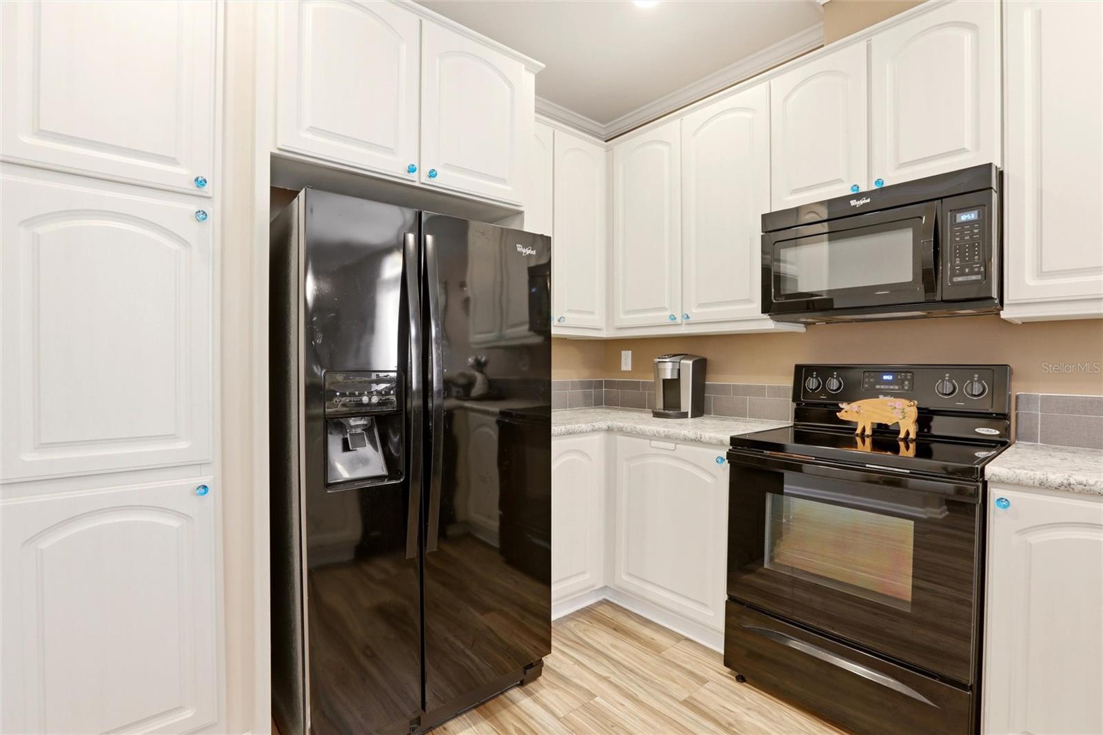 BUTTONWOOD VILLAGE - Residential