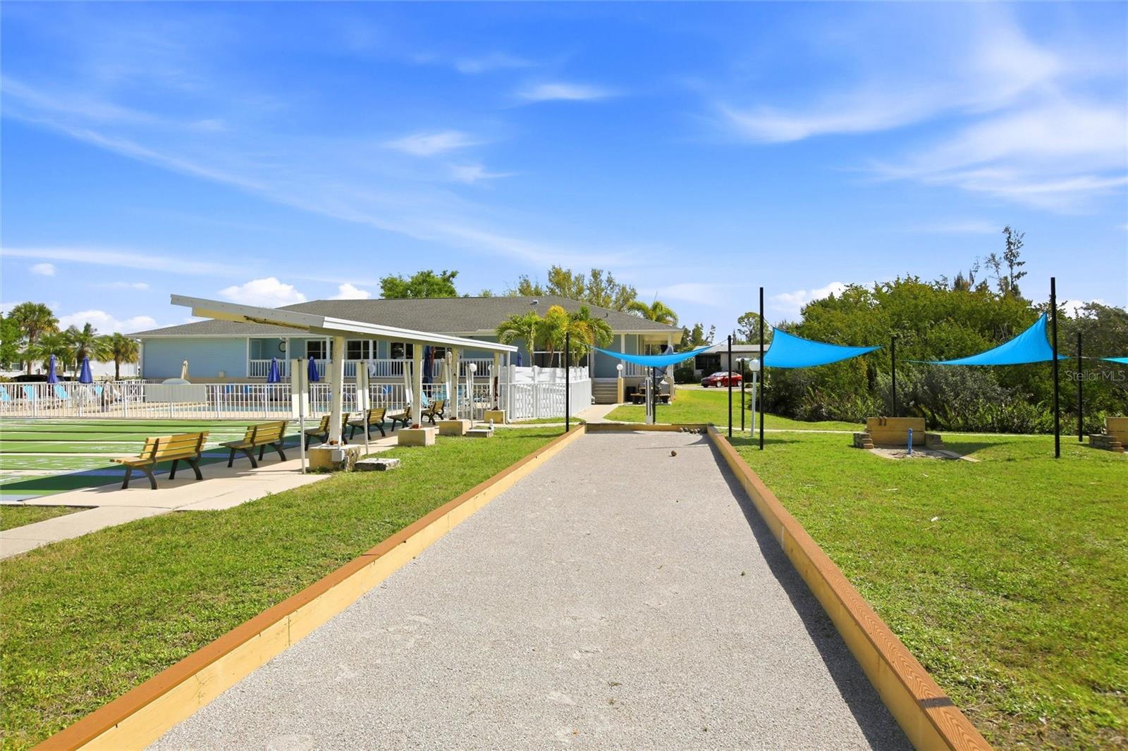 BUTTONWOOD VILLAGE - Residential