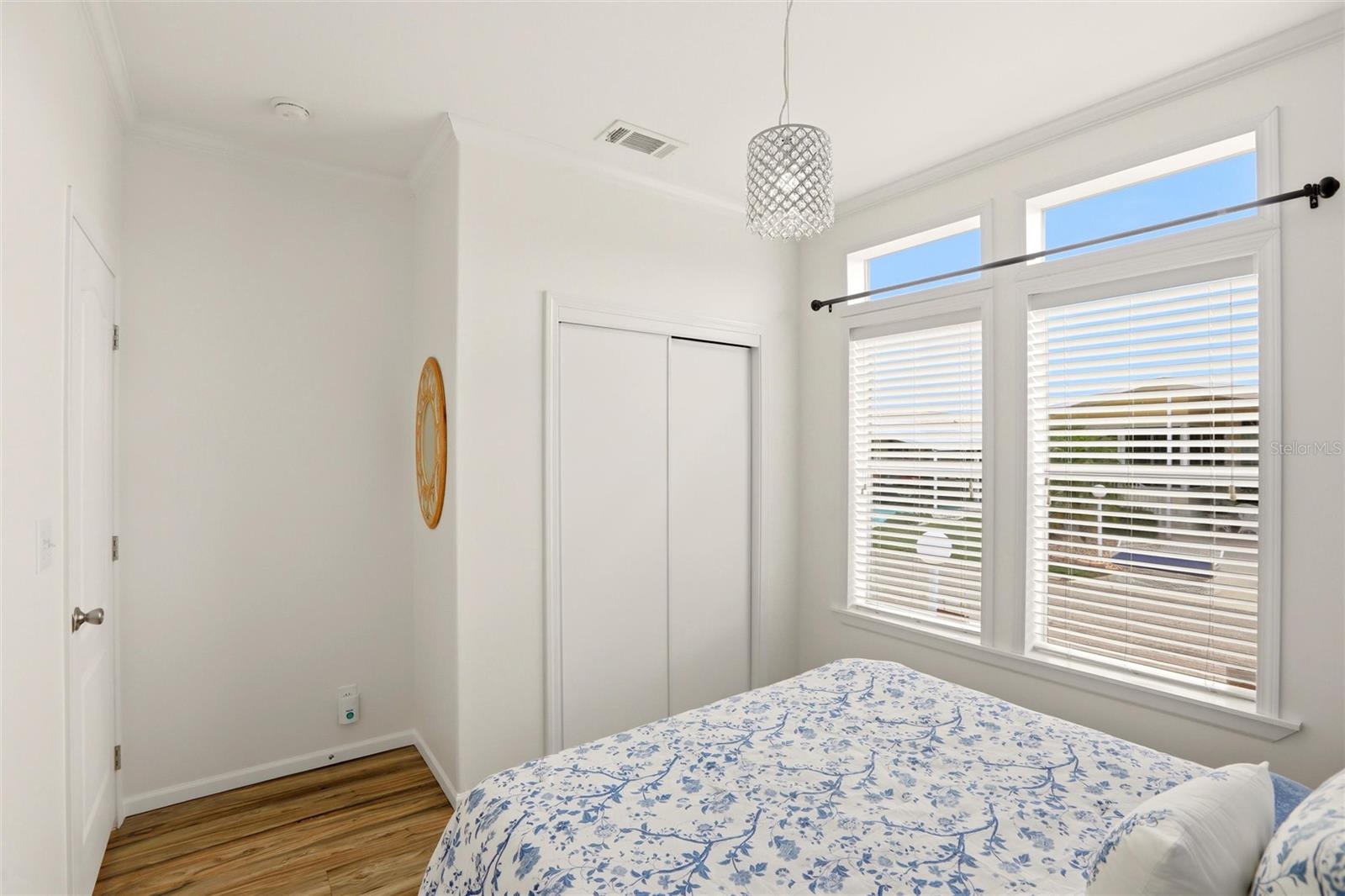 BUTTONWOOD VILLAGE - Residential