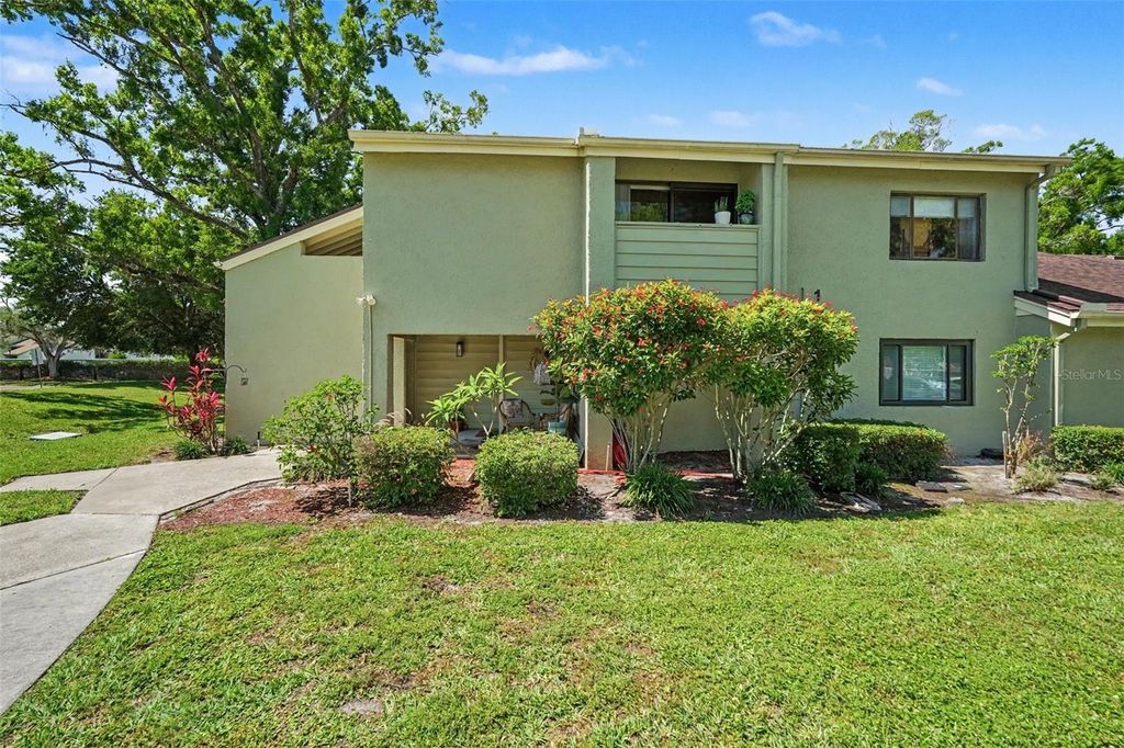 Photo of 13507 Palmwood Lane #13507, Tampa, FL 33618 (MLS # TB8505532)