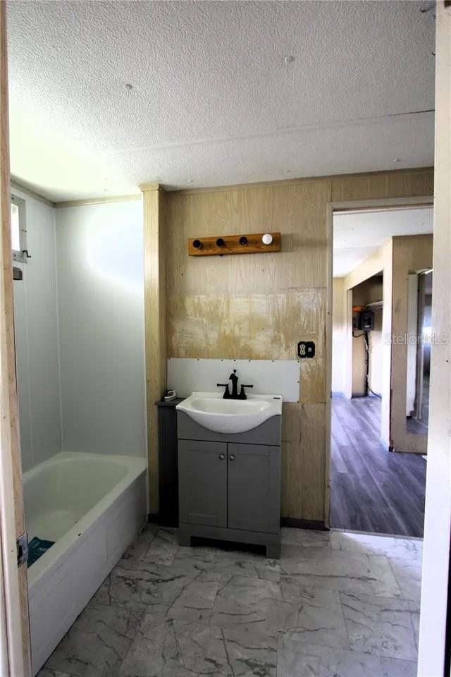 GREEN HILLS ESTATES - Residential