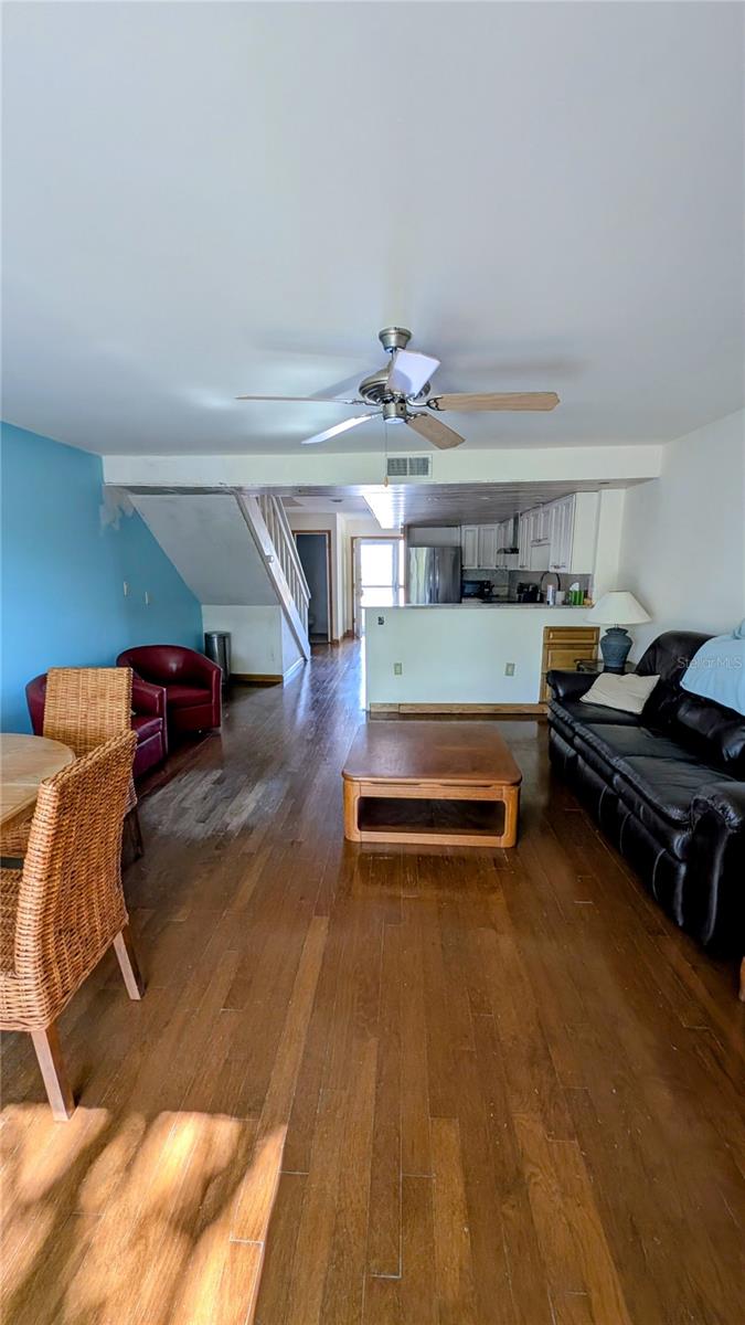 SOUTH PAULA POINT CONDO - Residential